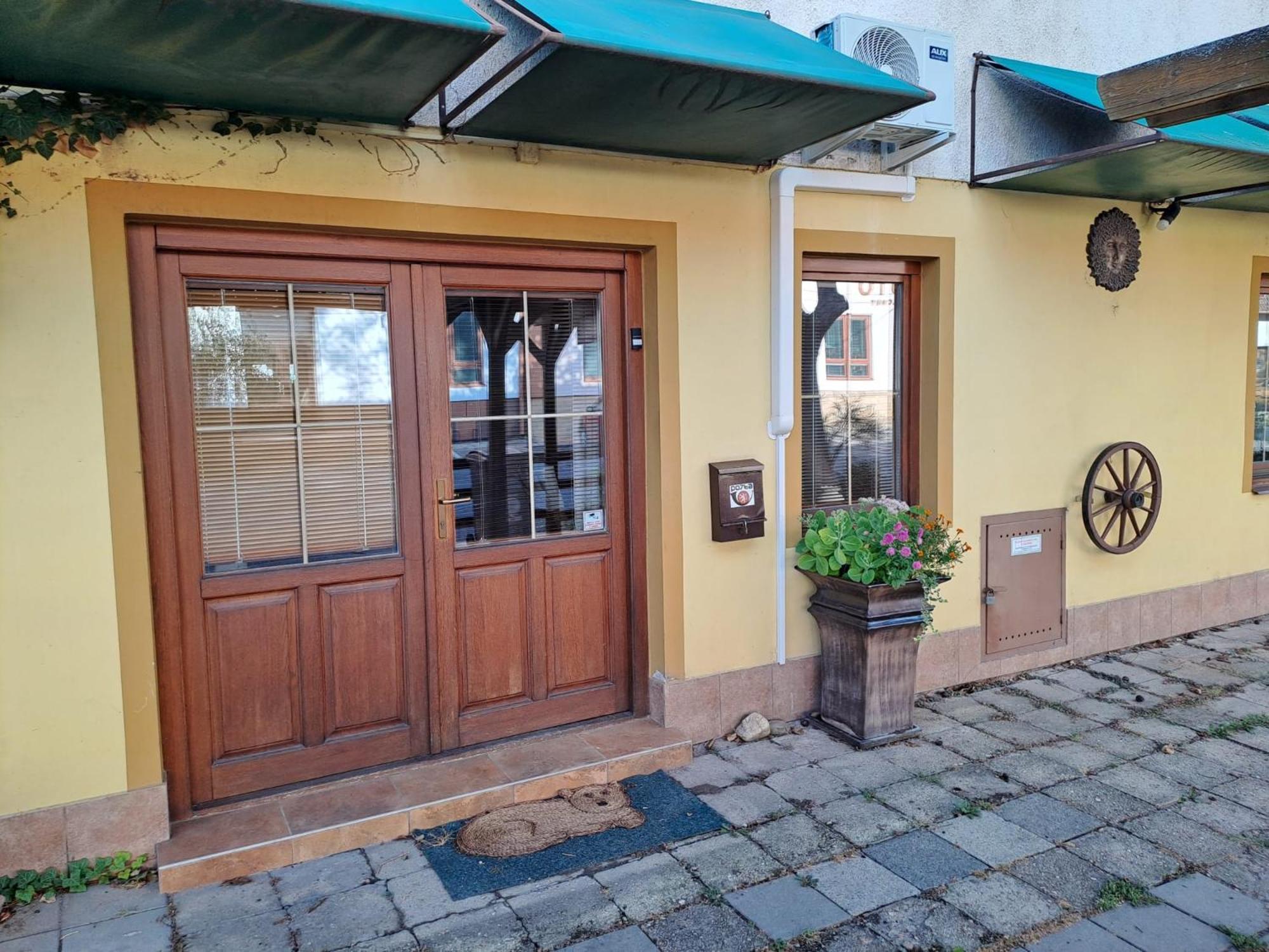 Apartman Romana Postorna 外观 照片